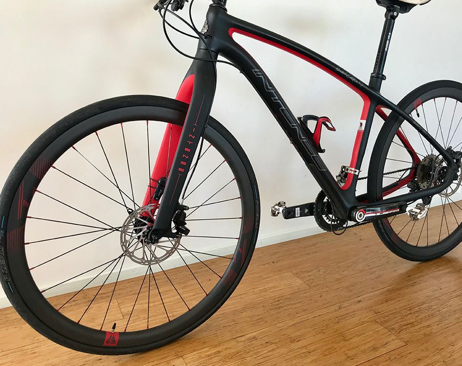 commuter-bike-build-intense-hard-eddie-framset-light-bicycle-lightweight-r35t-tubular-carbon-wheelset.jpeg