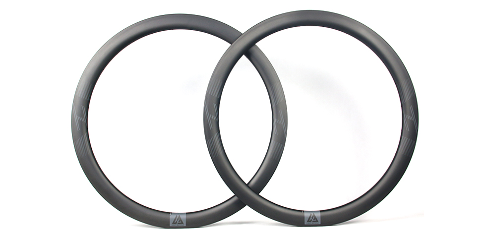 mid-height-carbon-road-disc-rims