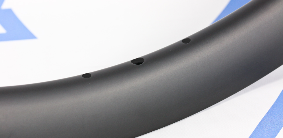 Gravel-Rim-AR36-650b-Disc-Carbon-Light-Bicycle
