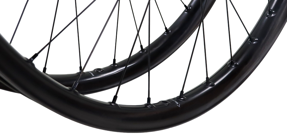 carbon-mullet-wheelset-mullet-carbon-wheelset-mullet-wheelset-boost-mountain-bike-mullet-wheelset