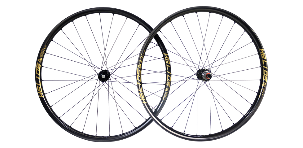 Enduro-toughness-featuring-a-3.6mm-wide-rim-bead-reinforced-structure